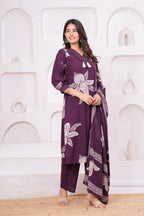 Elegant Floral Print three Piece Suit Set with Pintex V-Neck