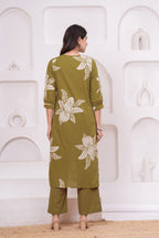 Elegant Floral Print three Piece Suit Set with Pintex V-Neck