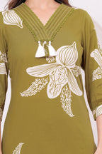 Elegant Floral Print three Piece Suit Set with Pintex V-Neck