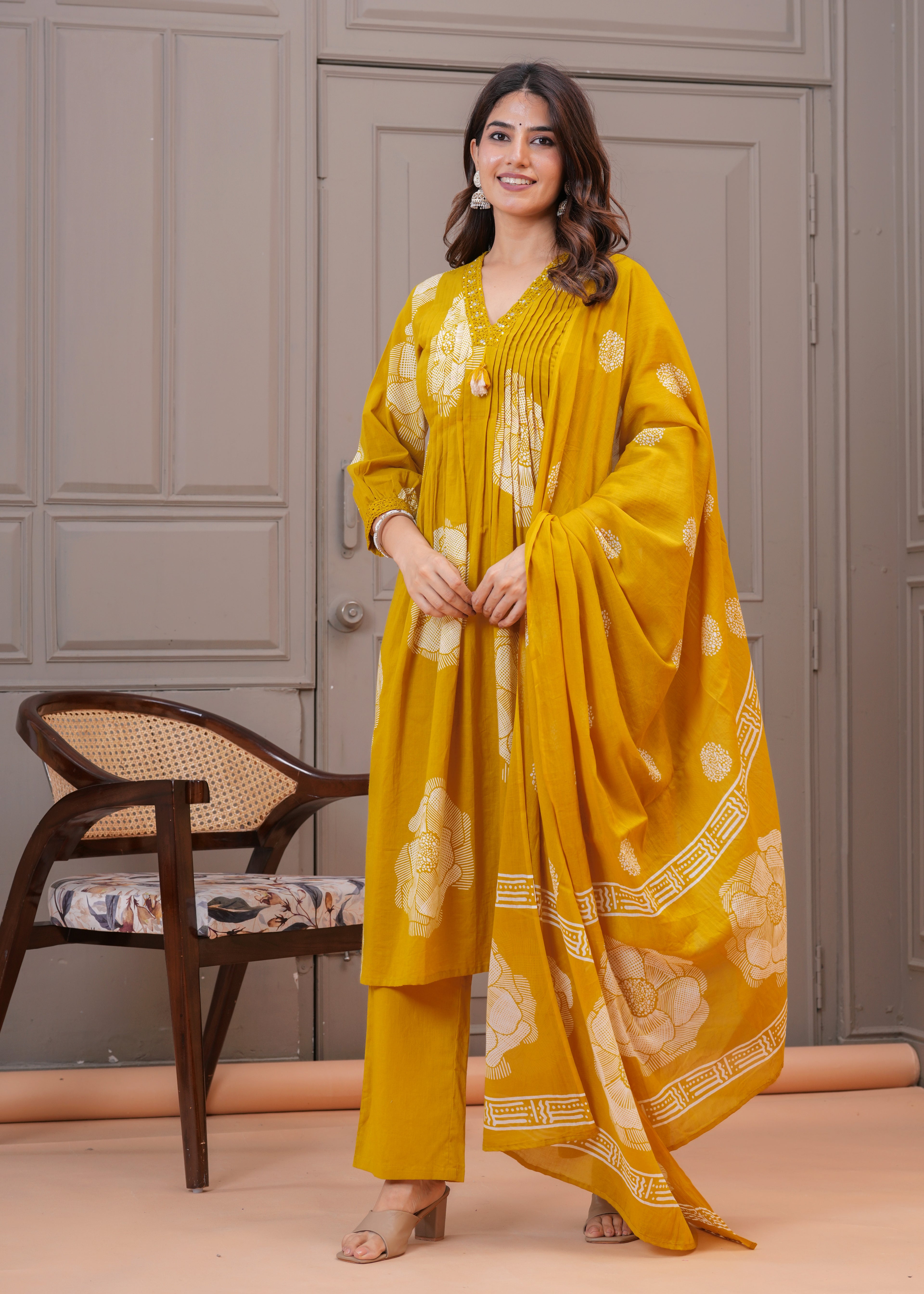 Blossom Elegance Three-Piece Set