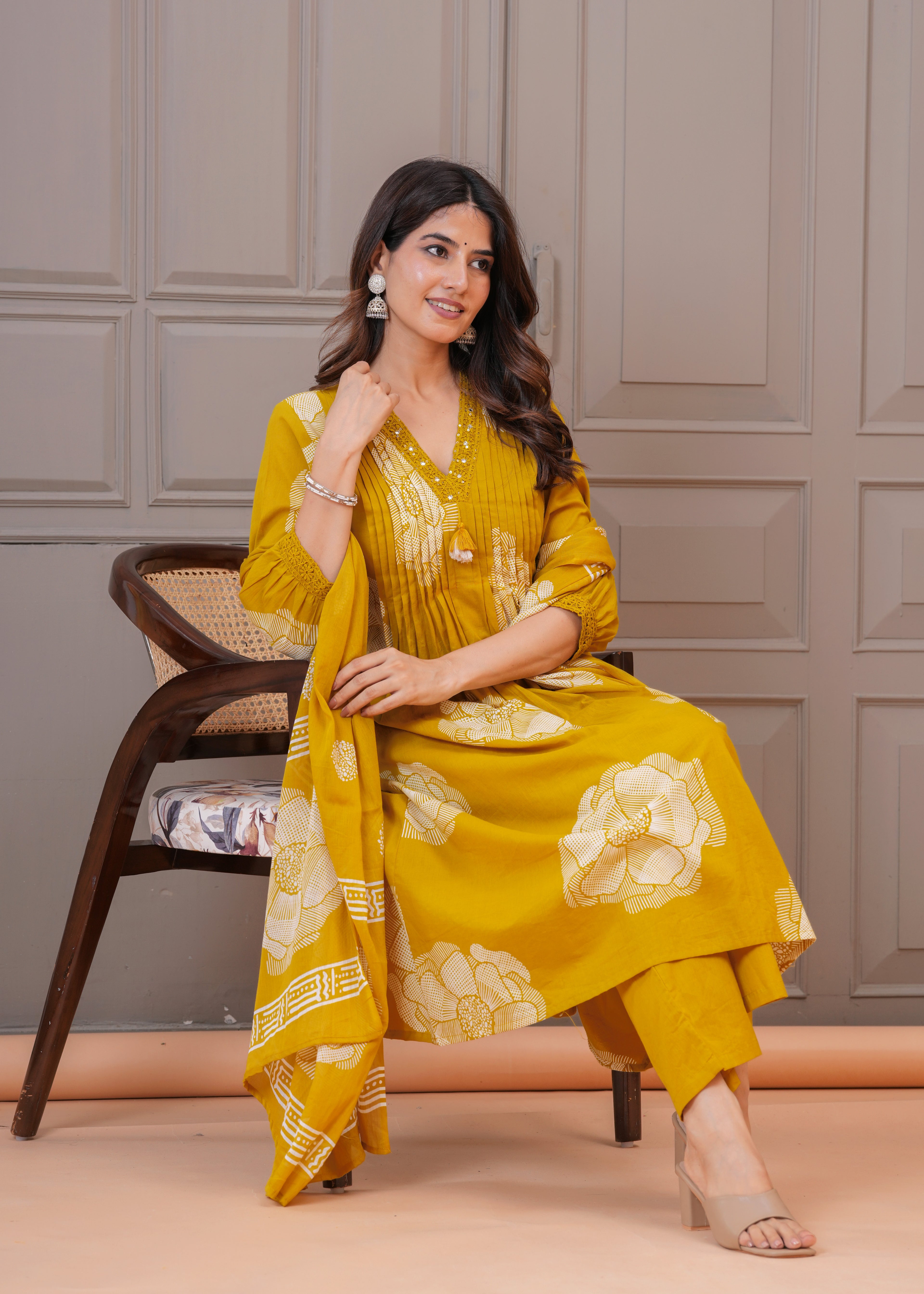 Blossom Elegance Three-Piece Set