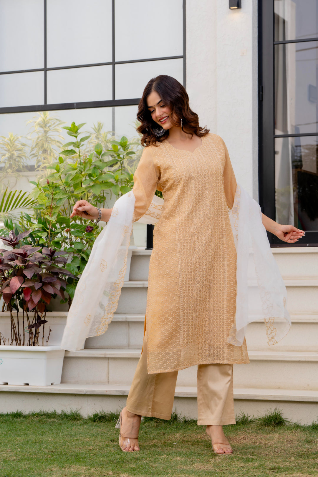 Zarizaara Special Edition:Premium Fancy Razzo Lucknowi Chikankari Kurti with Cotton Silk Pant & Embroidered Dupatta