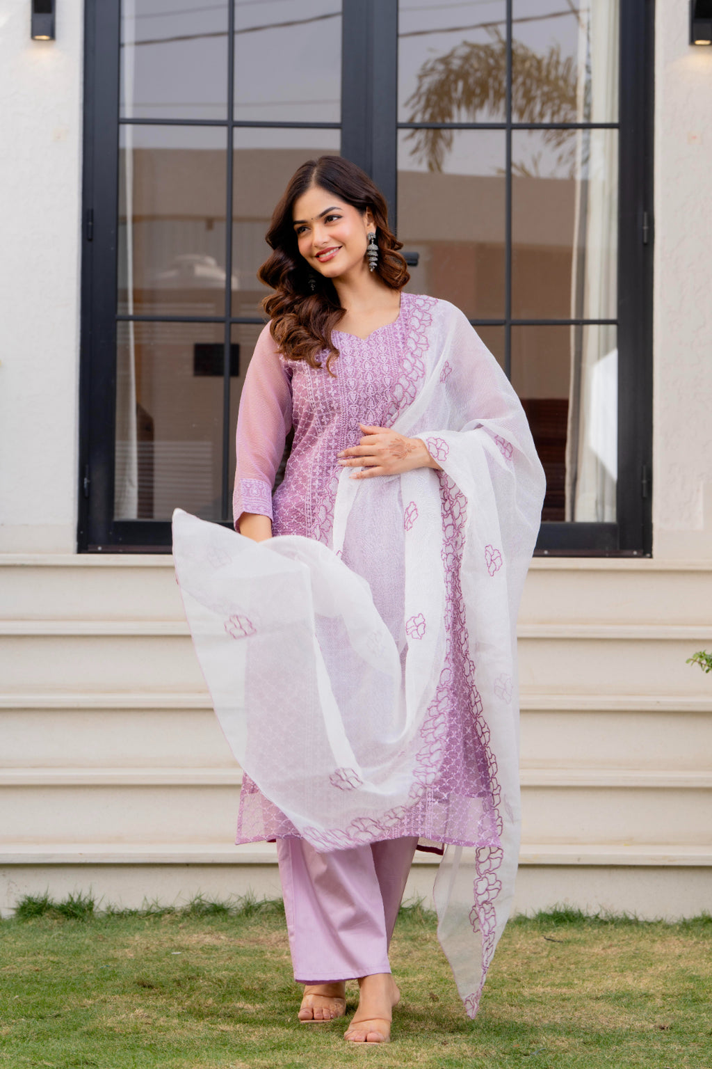 Zarizaara Special Edition:Premium Fancy Razzo Lucknowi Chikankari Kurti with Cotton Silk Pant & Embroidered Dupatta