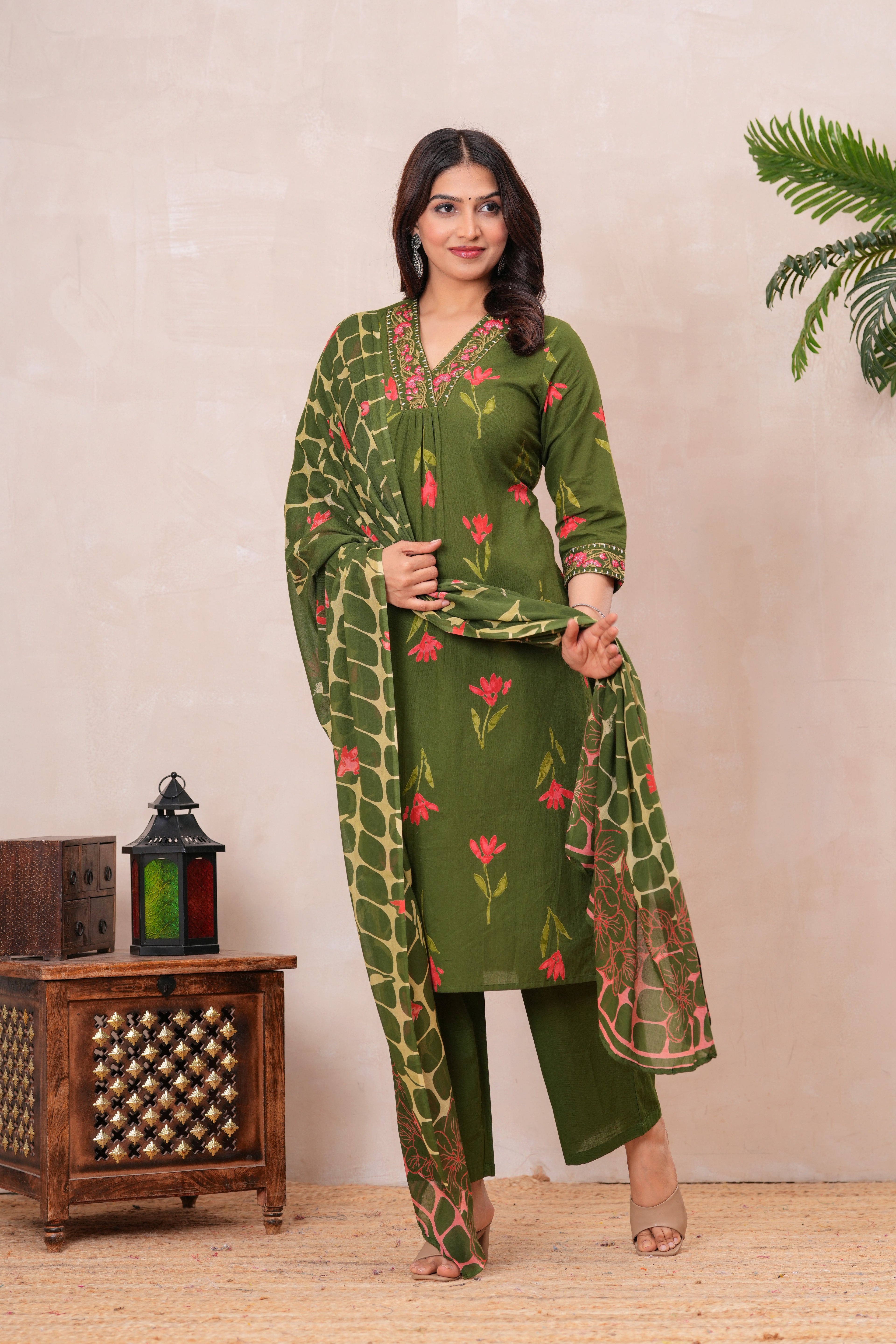 Women’s Cotton Printed Kurta Set with Embroidered Neck & Sleeves