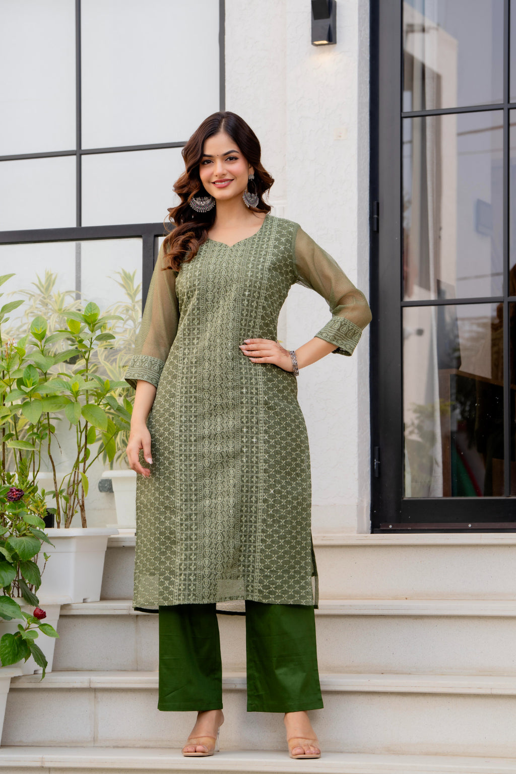 Zarizaara Special Edition:Premium Fancy Razzo Lucknowi Chikankari Kurti with Cotton Silk Pant & Embroidered Dupatta