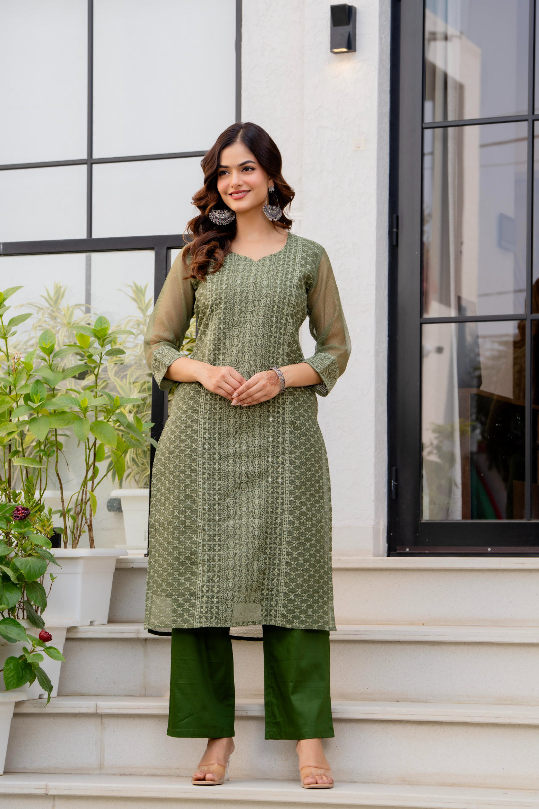 Zarizaara Special Edition:Premium Fancy Razzo Lucknowi Chikankari Kurti with Cotton Silk Pant & Embroidered Dupatta