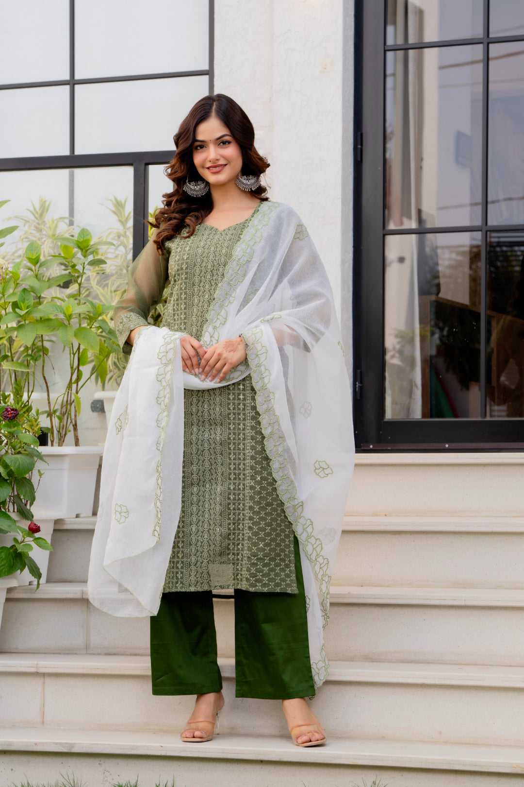Zarizaara Special Edition:Premium Fancy Razzo Lucknowi Chikankari Kurti with Cotton Silk Pant & Embroidered Dupatta