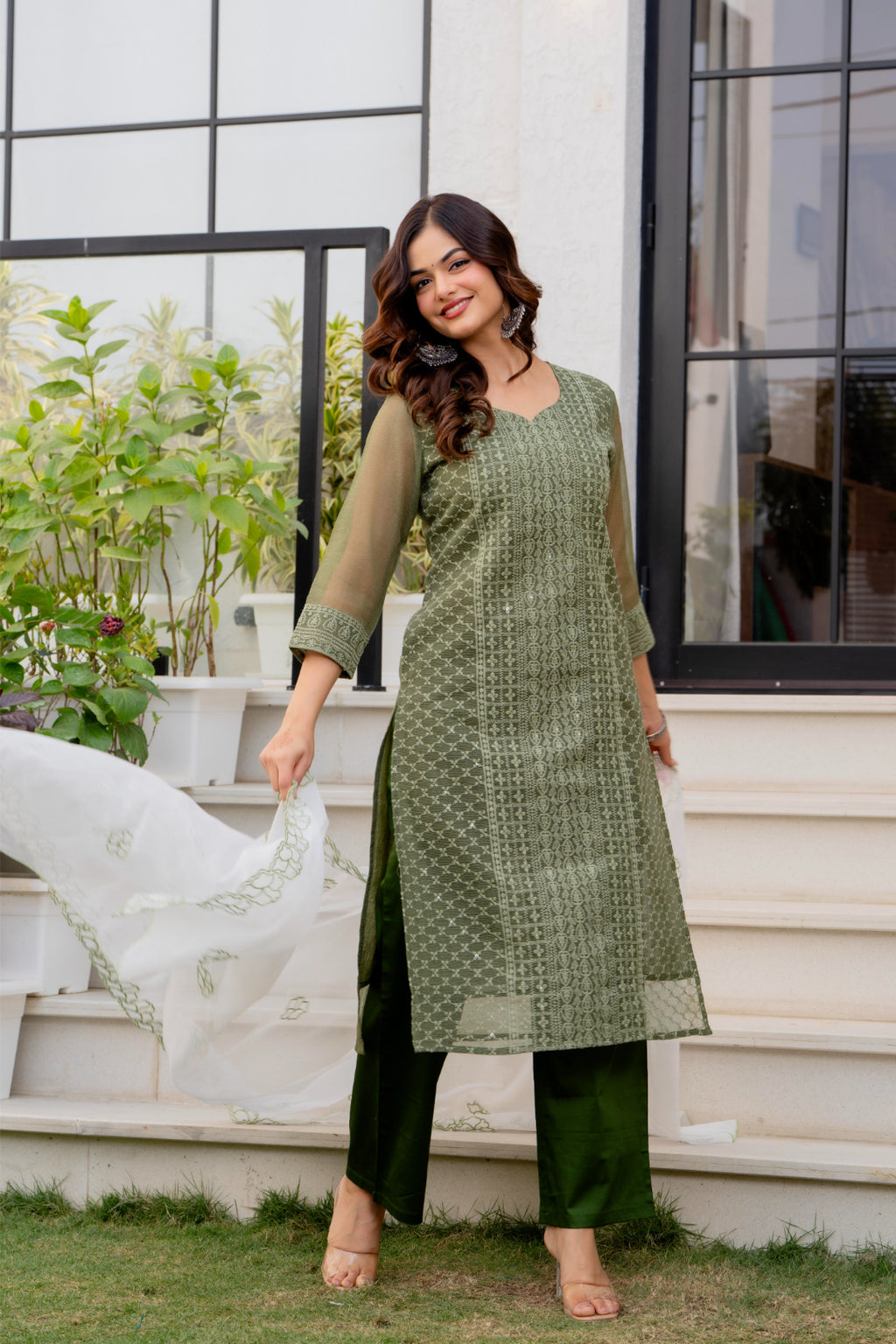 Zarizaara Special Edition:Premium Fancy Razzo Lucknowi Chikankari Kurti with Cotton Silk Pant & Embroidered Dupatta