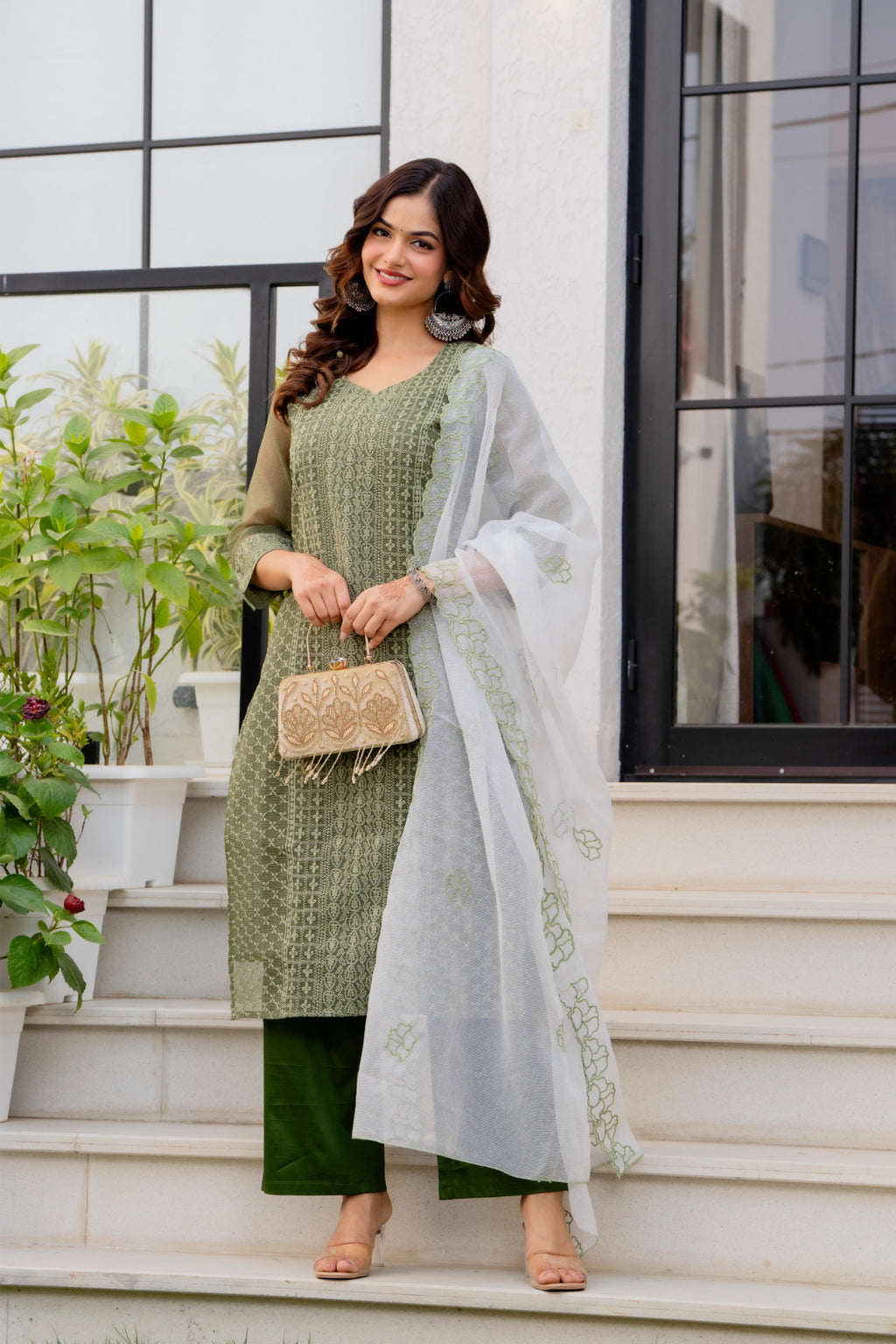 Zarizaara Special Edition:Premium Fancy Razzo Lucknowi Chikankari Kurti with Cotton Silk Pant & Embroidered Dupatta