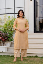 Zarizaara Special Edition:Premium Fancy Razzo Lucknowi Chikankari Kurti with Cotton Silk Pant & Embroidered Dupatta