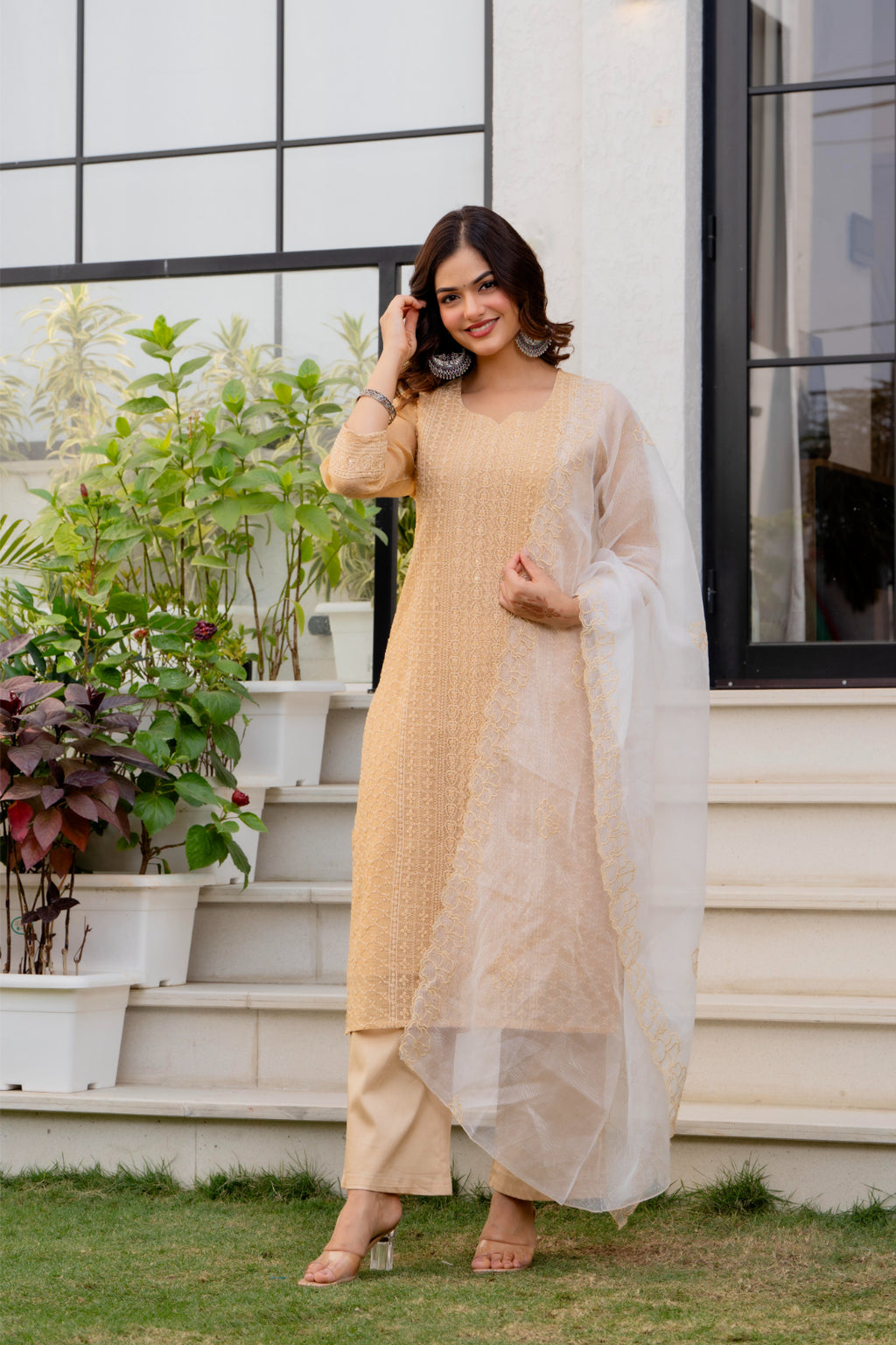 Zarizaara Special Edition:Premium Fancy Razzo Lucknowi Chikankari Kurti with Cotton Silk Pant & Embroidered Dupatta