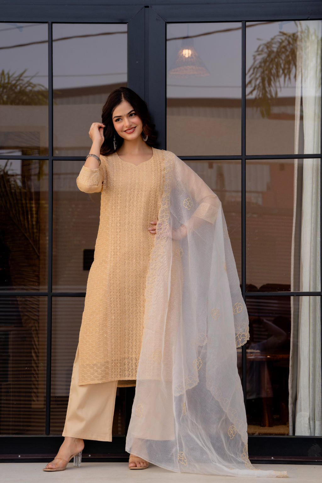 Zarizaara Special Edition:Premium Fancy Razzo Lucknowi Chikankari Kurti with Cotton Silk Pant & Embroidered Dupatta