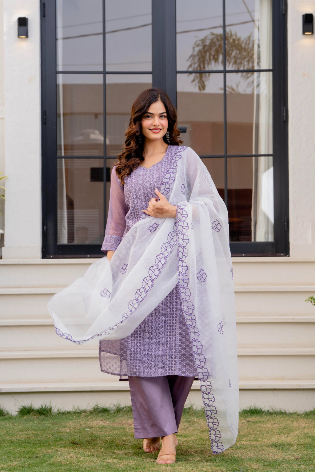 Zarizaara Special Edition:Premium Fancy Razzo Lucknowi Chikankari Kurti with Cotton Silk Pant & Embroidered Dupatta