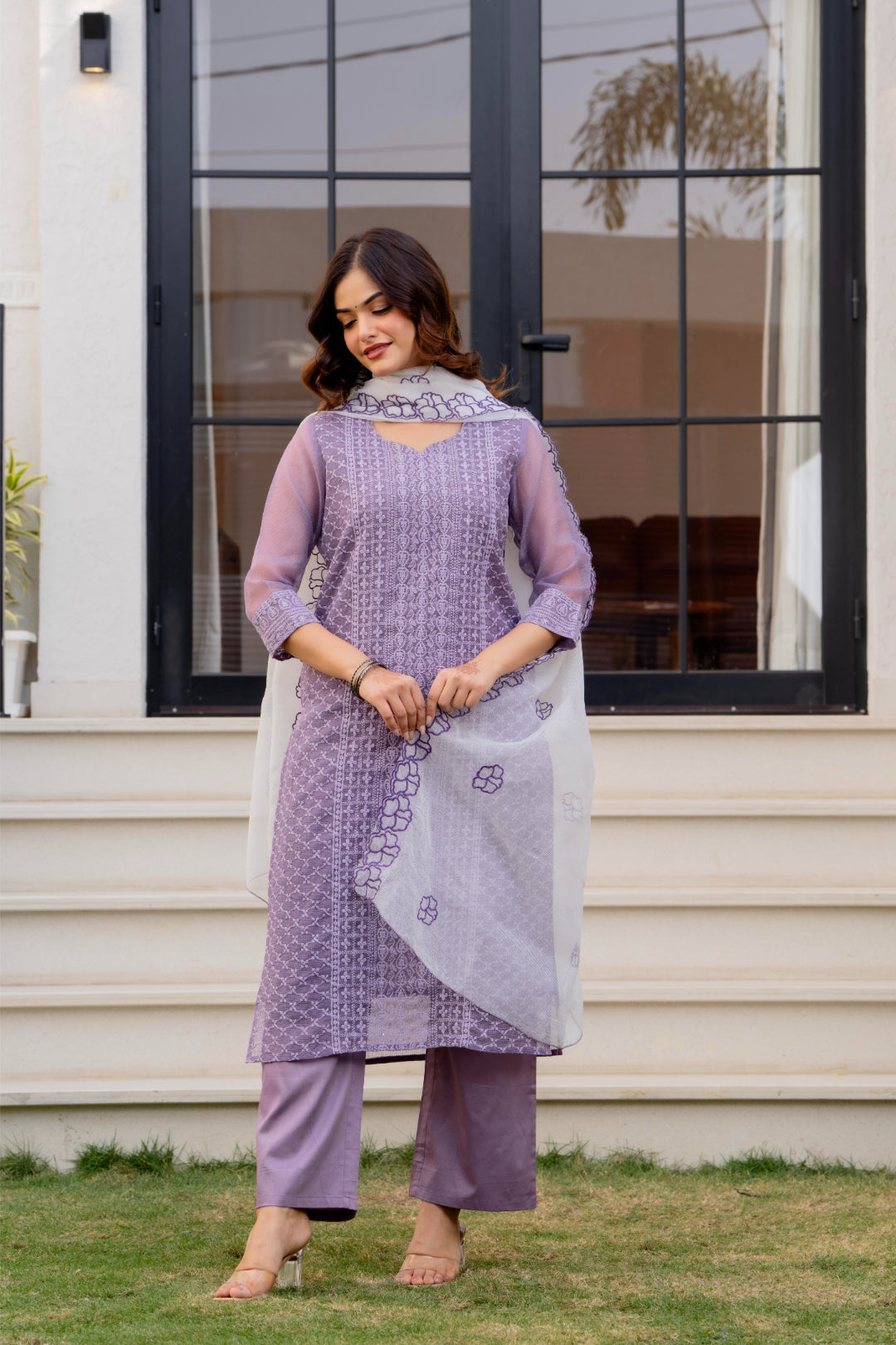 Zarizaara Special Edition:Premium Fancy Razzo Lucknowi Chikankari Kurti with Cotton Silk Pant & Embroidered Dupatta