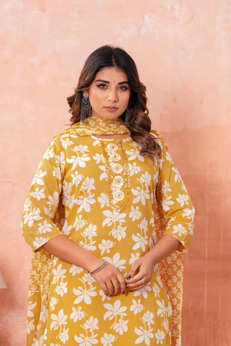 MUSTARD YELLOW