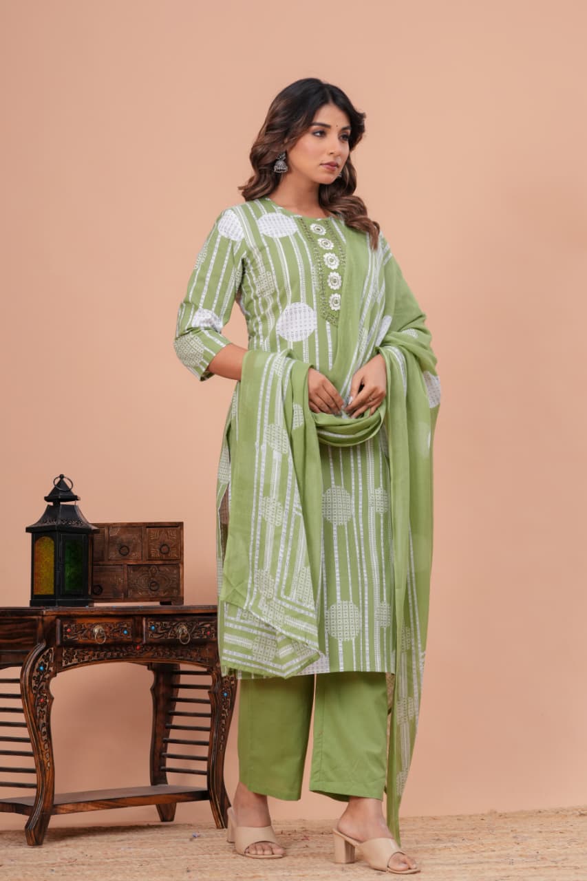 LIGHT GREEN