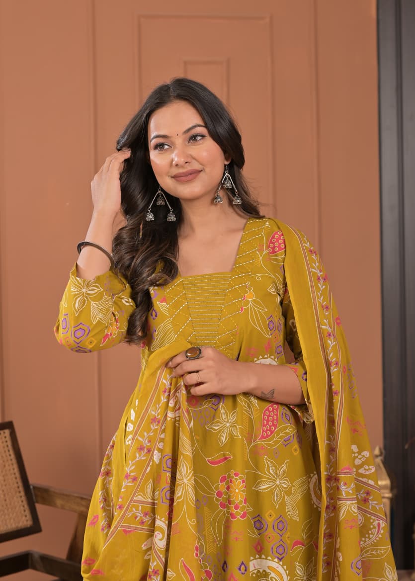 MUSTARD YELLOW