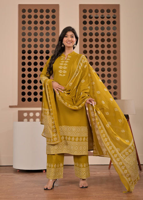 MUSTARD YELLOW